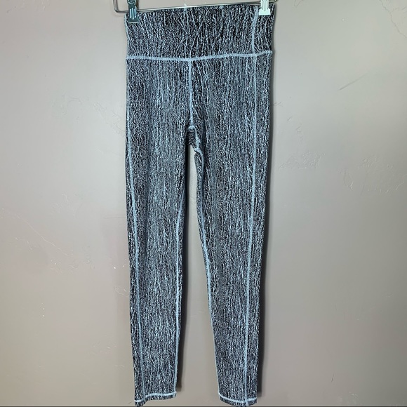 Buffbunny white and black highwaisted leggings - Picture 5 of 8